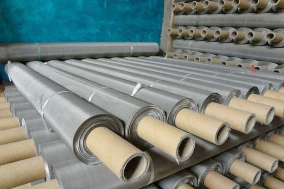 30 मीटर लंबाई के साथ 200 मेष स्टेनलेस स्टील बुना तार जाल स्क्रीन