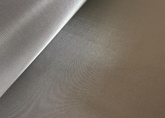 औद्योगिक फ़िल्टरिंग उपयोग के लिए विभिन्न बुनाई प्रकारों के साथ रोल में लचीला स्टेनलेस स्टील वायर मेष स्क्रीन