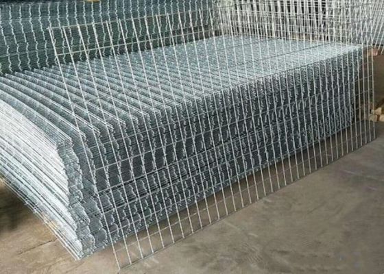 सुदृढ़ीकरण के लिए एक समान जाल आकार के साथ 4&#39; X 8&#39; गैल्वेनाइज्ड वेल्डेड वायर मेष