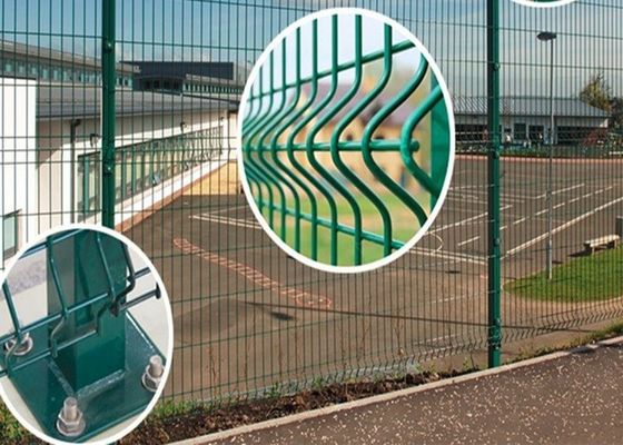 सुरक्षा बाड़ के लिए एंटी रस्ट कार्बन स्टील पीवीसी लेपित वेल्डेड वायर मेष