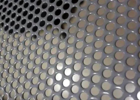 ISO 9001 मानक सजावट के लिए जस्ती छिद्रित धातु जाल शीट