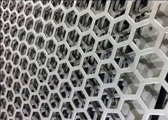 बाहरी दीवार सजावट के लिए रंगीन पीवीसी कोटिंग छिद्रित एल्यूमीनियम शीट