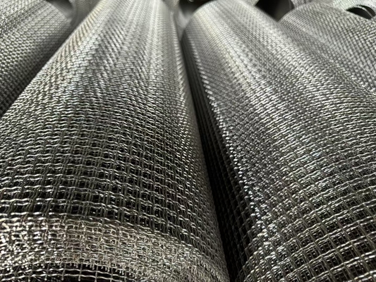 High Tensile Strength Woven Wire Mesh Screen with 2mm Opening Size and 0.9-1.5m Roll Width
